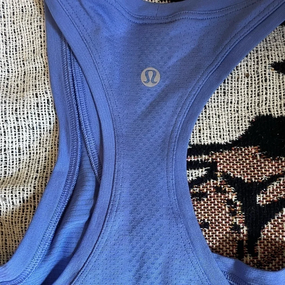 lululemon athletica flaws no